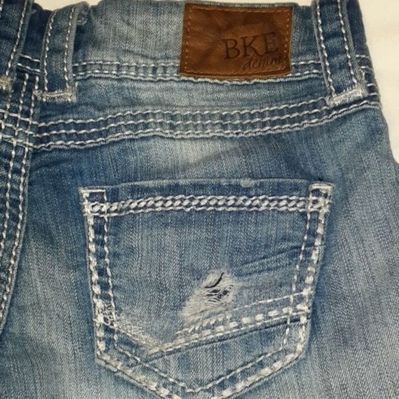BKE Sabrina Distressed Denim Jeans Shorts 25 - Picture 4 of 7